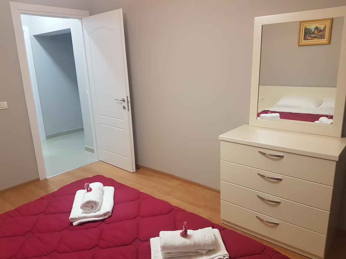 City Center Apartment Тирана Экстерьер фото