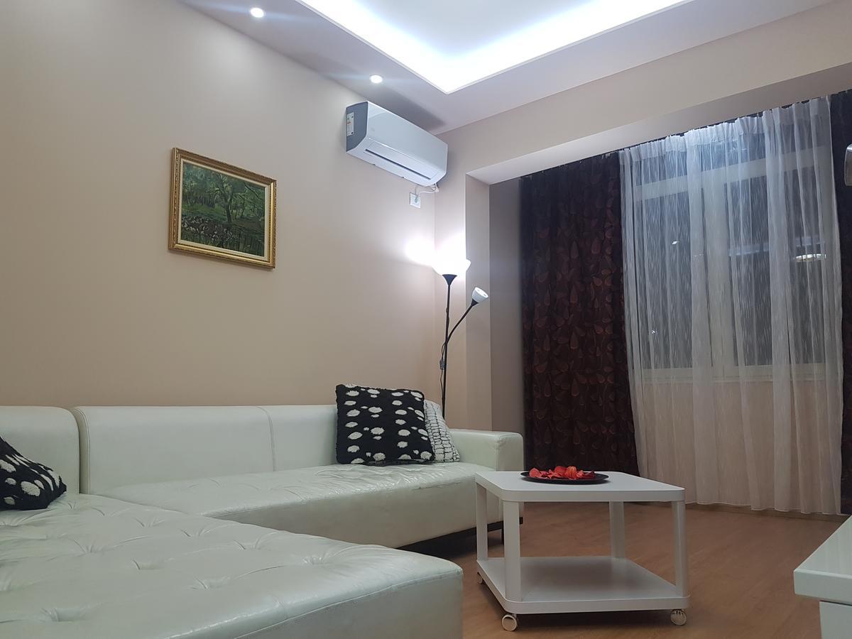 City Center Apartment Тирана Экстерьер фото